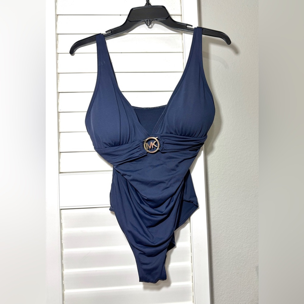 Michael Kors Womens, One Piece Swimsuit Size 8 Padded Plunge Navy Blue
Slimming